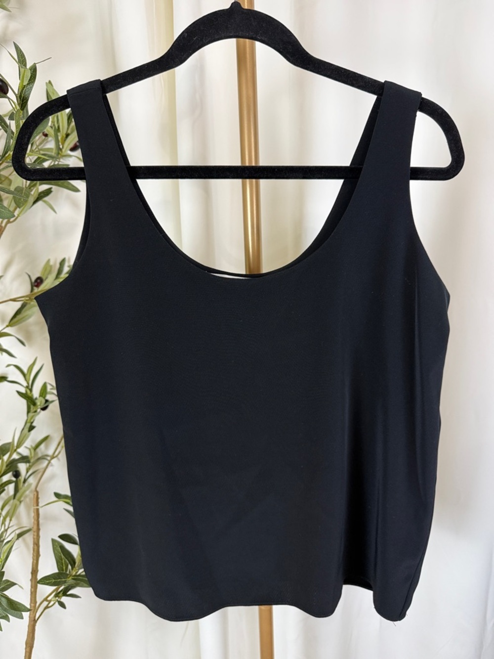 Black Tie by Oleg Cassini Black Scoop Neck Top Sz 8 (T6)